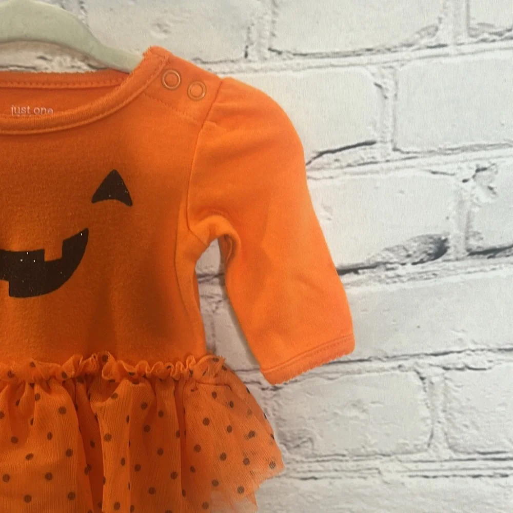 Carter’s Just One You Orange & Black Pumpkin Tutu Onesie Size Newborn - Picture 5 of 12